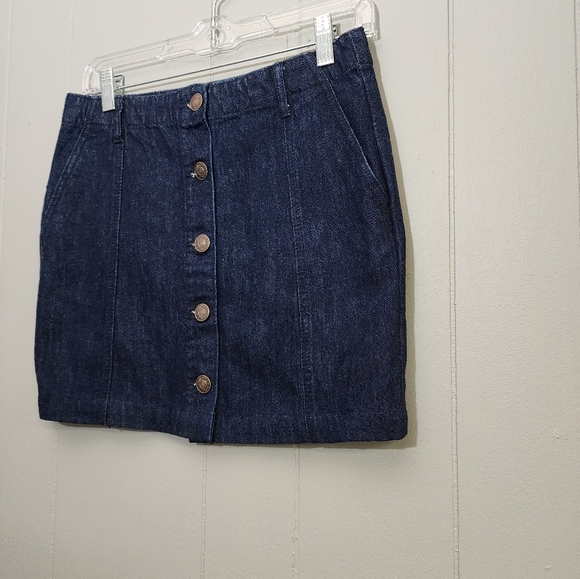 Forever 21 Denim Short Skirt - Picture 2 of 11